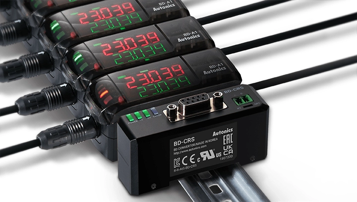 可从传感器放大器供电的通信转换器连接