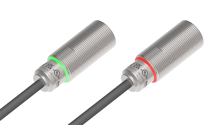 通过绿色和红色 LED 指示灯检查传感器状态(电缆型、电缆连接器型)