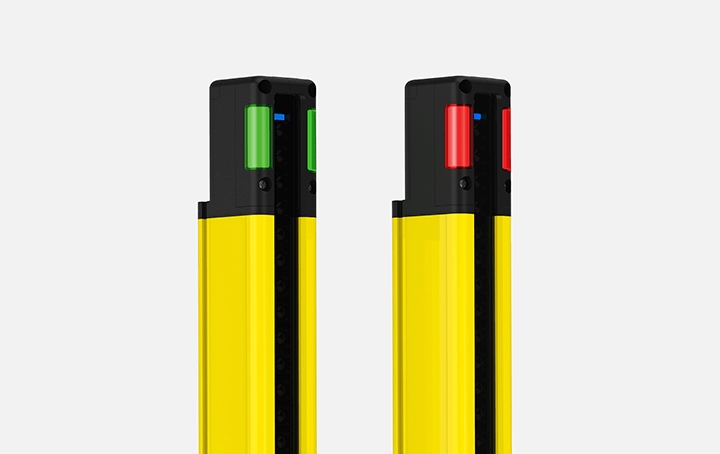 通过顶部/底部光轴/输出指示灯实时查看状态