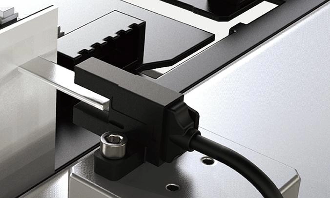 入光点亮型设备的设备安装图