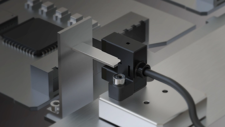 配备光检测模型的传感器的实际安装示例